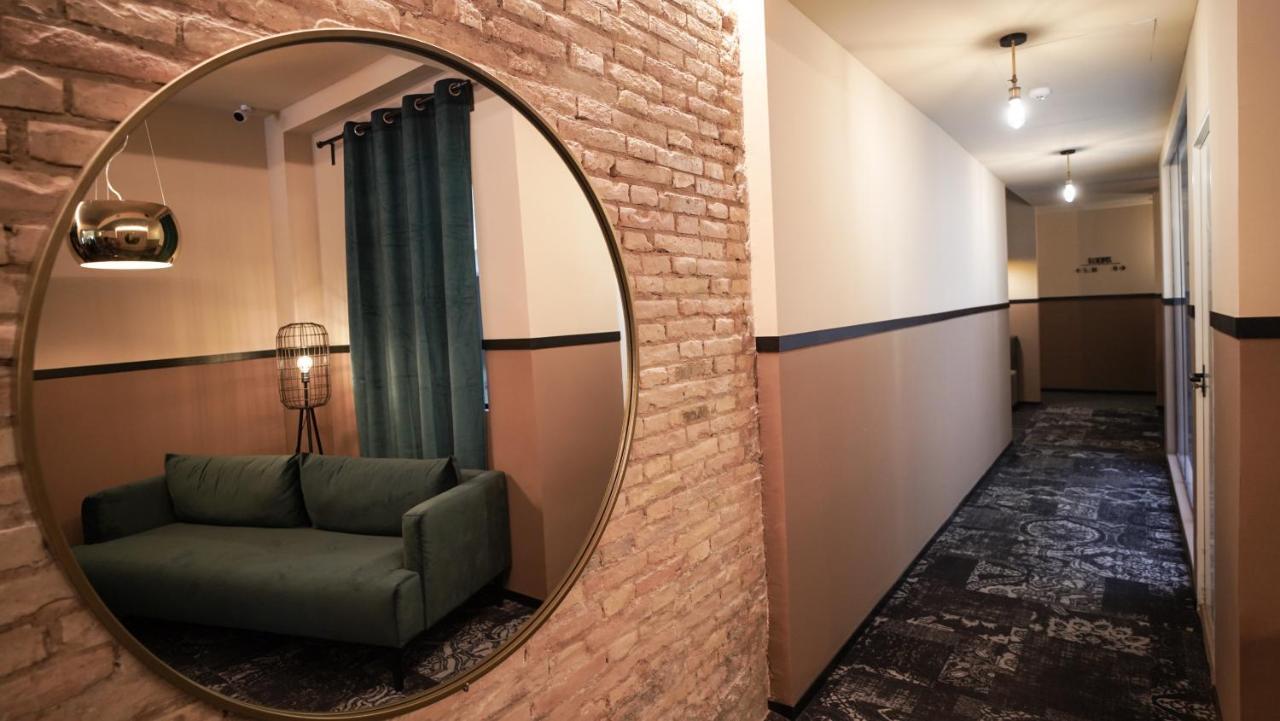 Hografic Hotel 2*