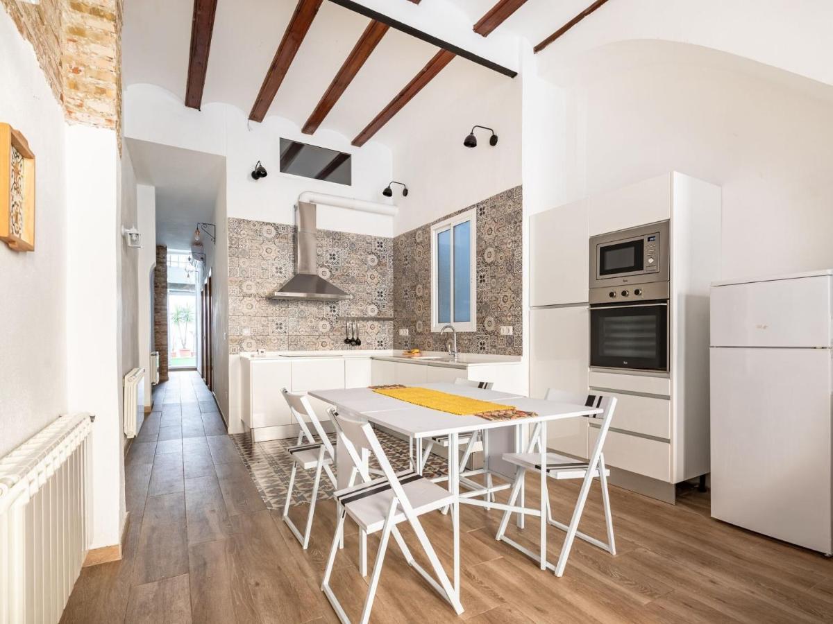 Captivating In Near Seabeach Valencia