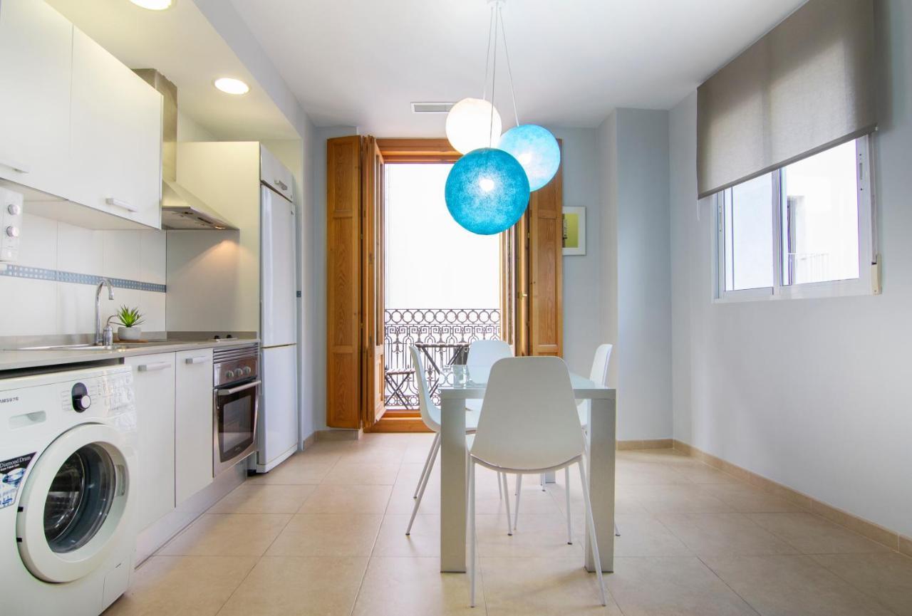 Downtown Host Apartment *