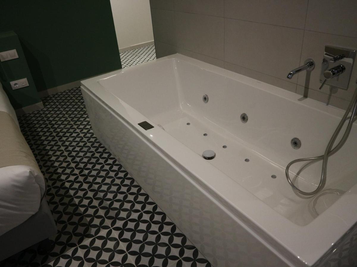 & Co. Quart Boutique 3* Valencia