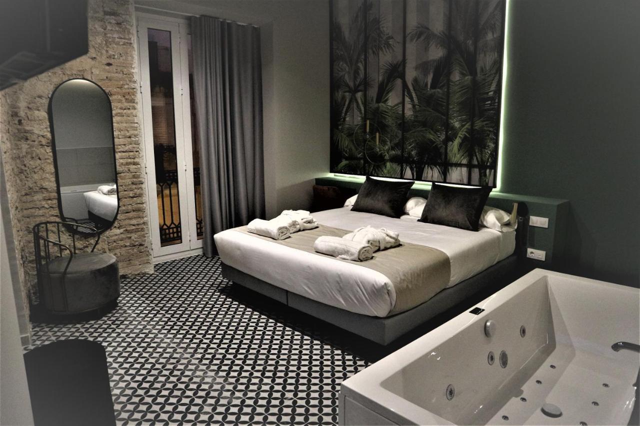 & Co. Quart Boutique Hotel 3*