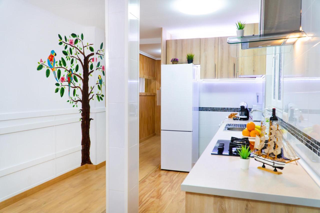 Apartment On-line Luxury Apart Platanos, Free Wi-fi Valencia