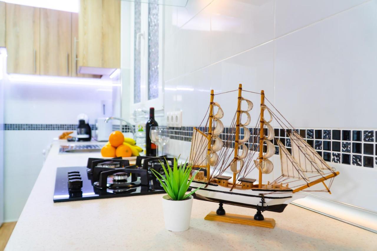 On-line Luxury Apart Platanos, Free Wi-fi