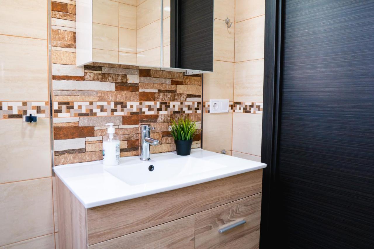 On-line Luxury Apart Peset Aleixandre 135, Free Wi-fi Apartment *