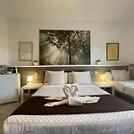 VALENCIA SUITS YOU INN -ADULTS ONLY Remote Check in, Bike&e-scooter Rental