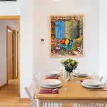 Lovely 2 Bedroom Terrace Wifi Parking Ac Heating Attic