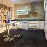 Luxe Rooms