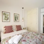 Florit Flats - The Apolo Apartment