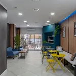 Som Hostel By The Venue