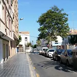 Smart Apartment Near Malvarossa Beach