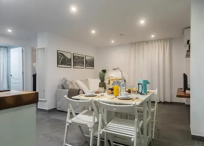 Apartamento Cerca Del Mar, Del Puerto Y Del Centro