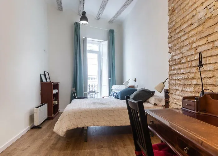47 Carrer De Cadis, Puerta 1