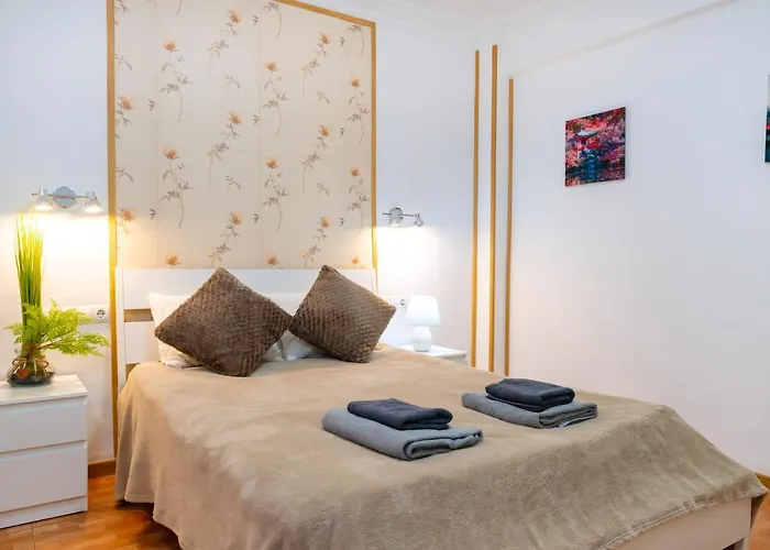 On-Line Luxury Apart Pintor Stoolz, Free Wi-Fi