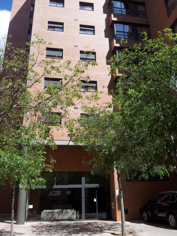 Plaza Picasso Apartment *