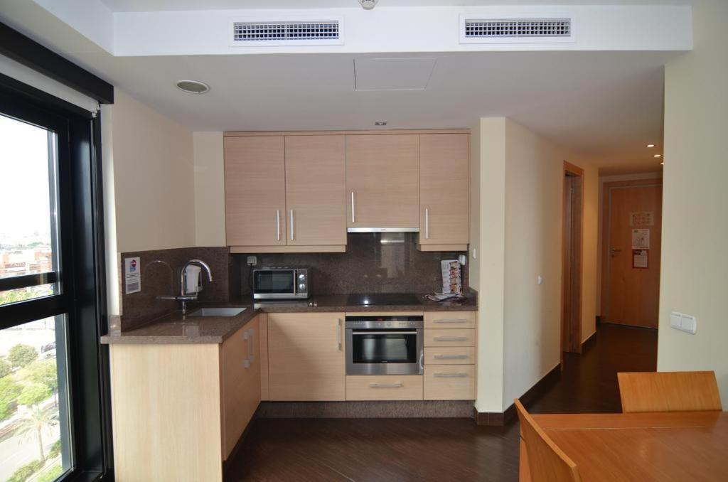 Galileo Flats - Palacio De Congresos Aparthotel