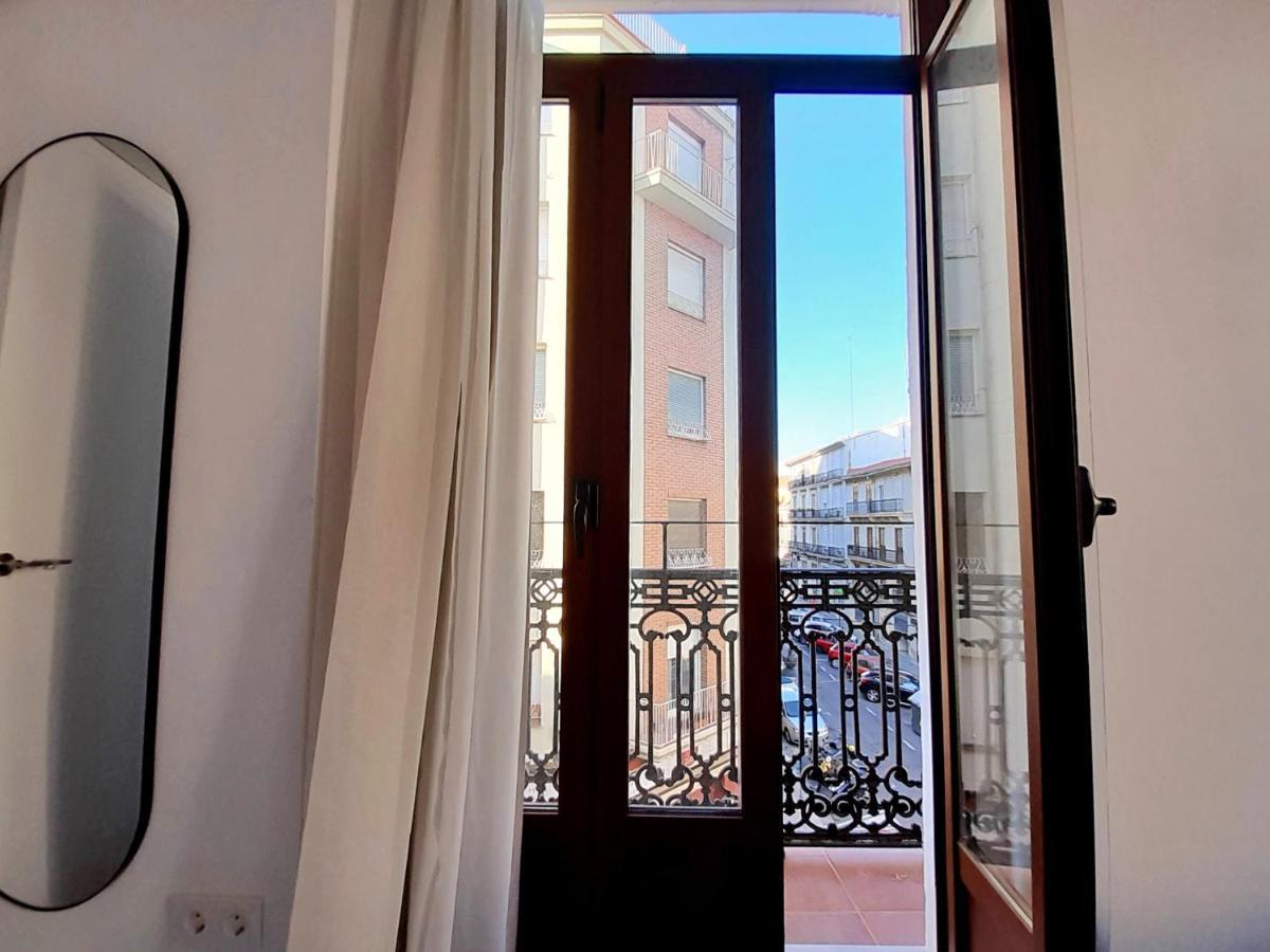 Hotel 19-30