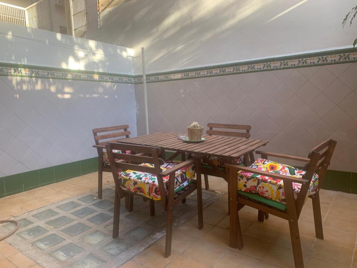 Ciutat Vella Apartment *
