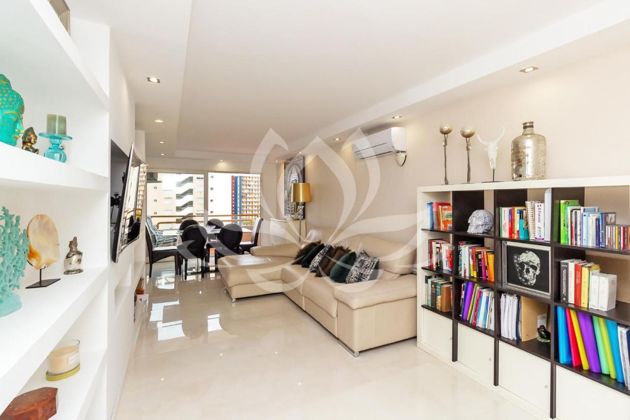 The White Apartment: Luxury, And Design Apartment *