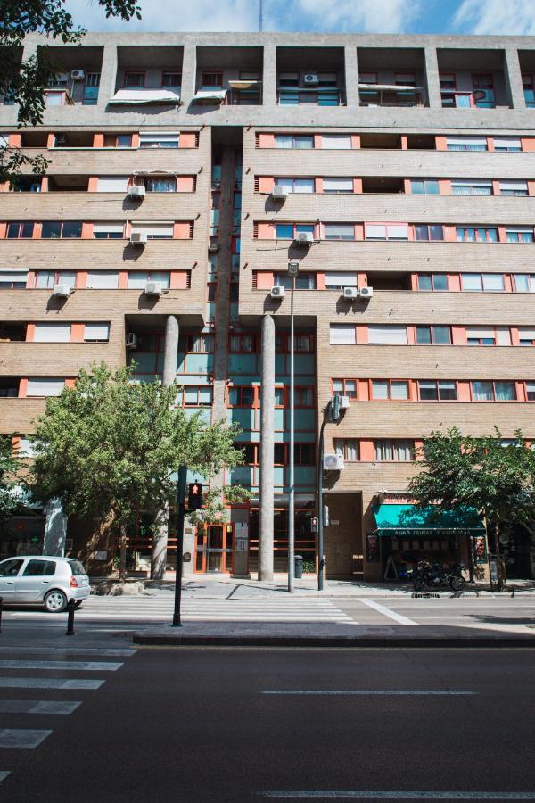 Florit Flats - Cozy 2 Bedroom By The Of Arts And Science Appartement *