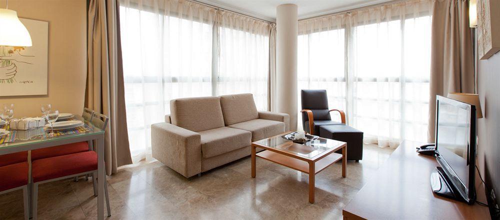 Apartment Plaza Picasso Valencia