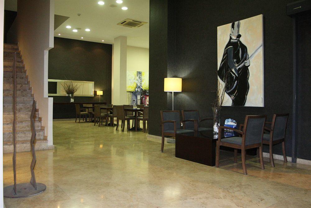 Plaza Picasso Apartment *