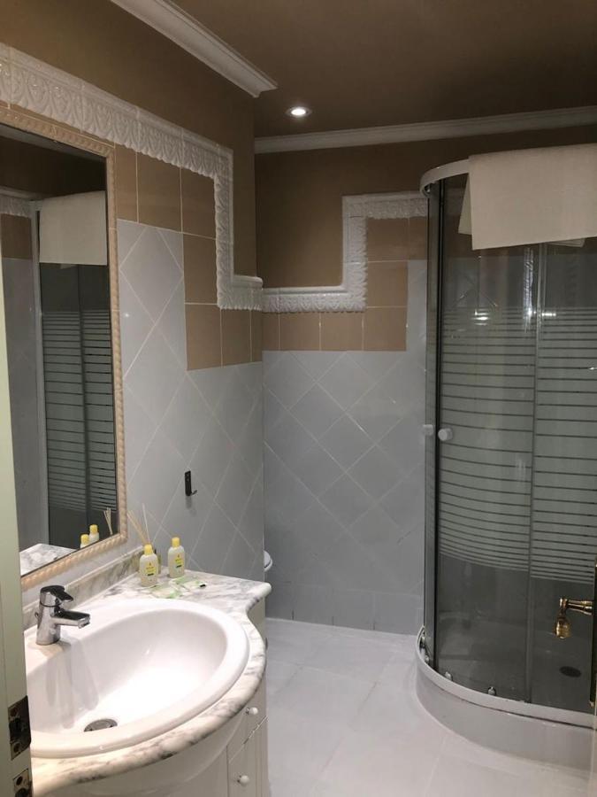 Appartement No Turistic Rental, Duplex Penthouse In The Historic Center, Valencia, Ideal For Those Looking To In The City For A Season, Including Professionals And Students *