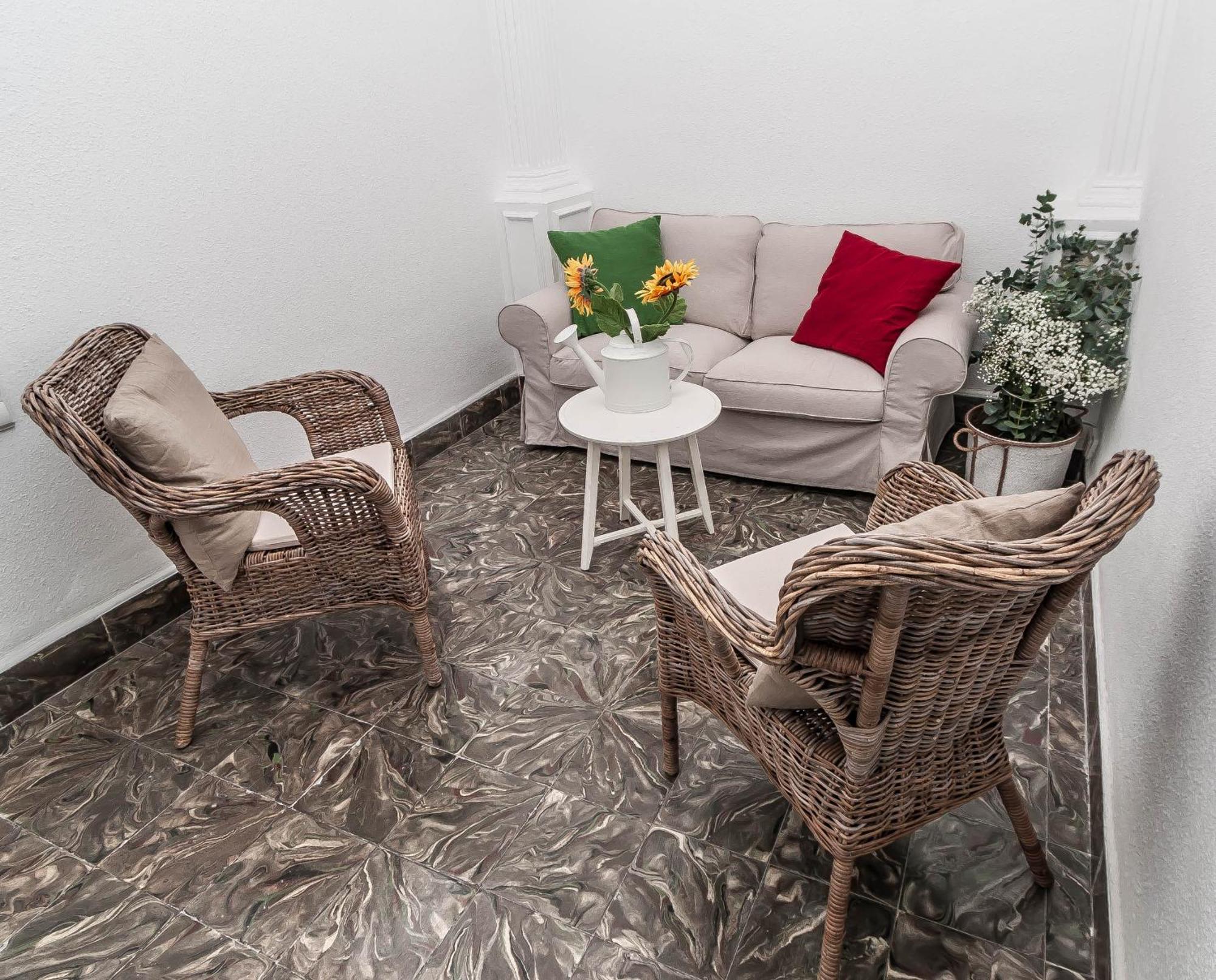 Rotaret Guest house
