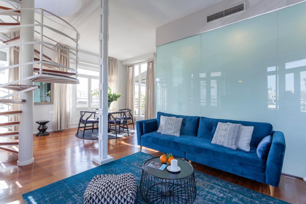 Apartment Stunning Duplex Penthouse In Location With Skyline View *
