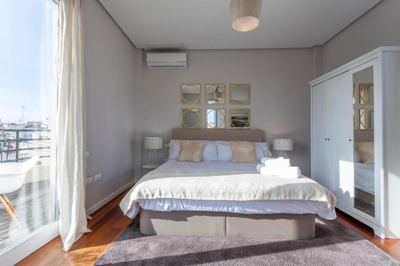 Stunning Duplex Penthouse In Location With Skyline View Apartment *