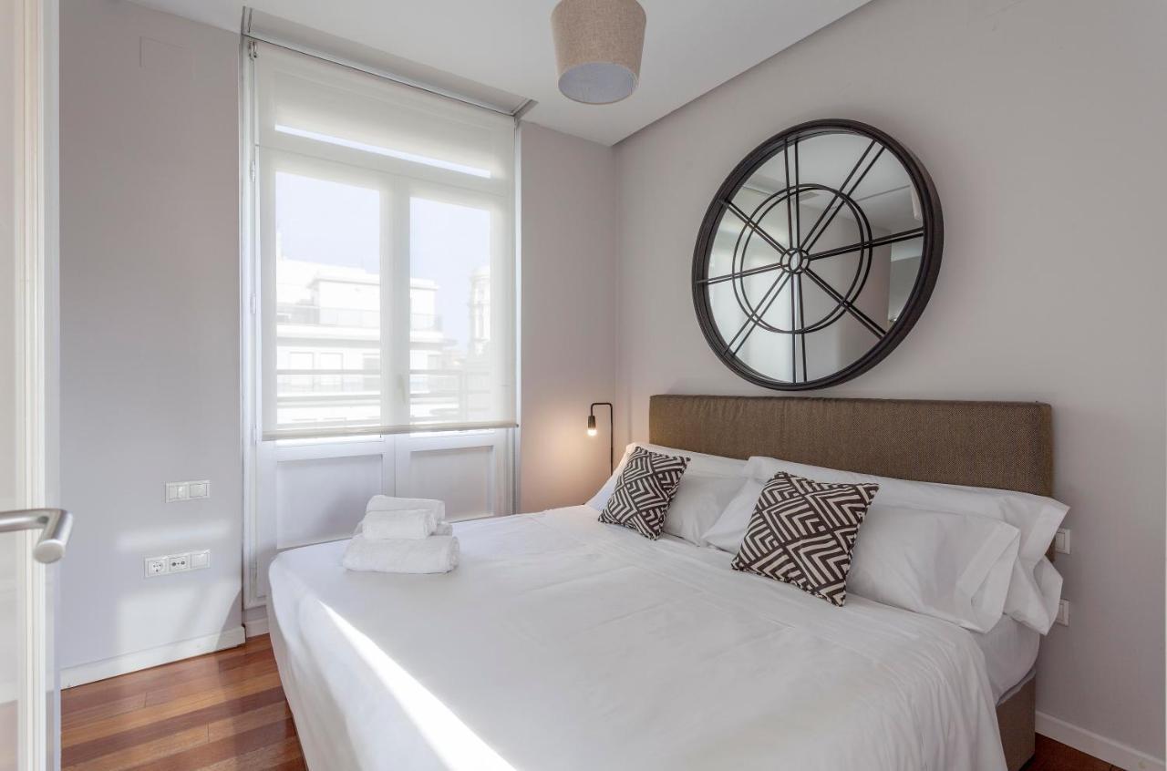 Apartment Stunning Duplex Penthouse In Location With Skyline View