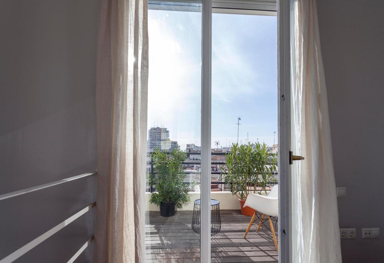 Stunning Duplex Penthouse In Location With Skyline View