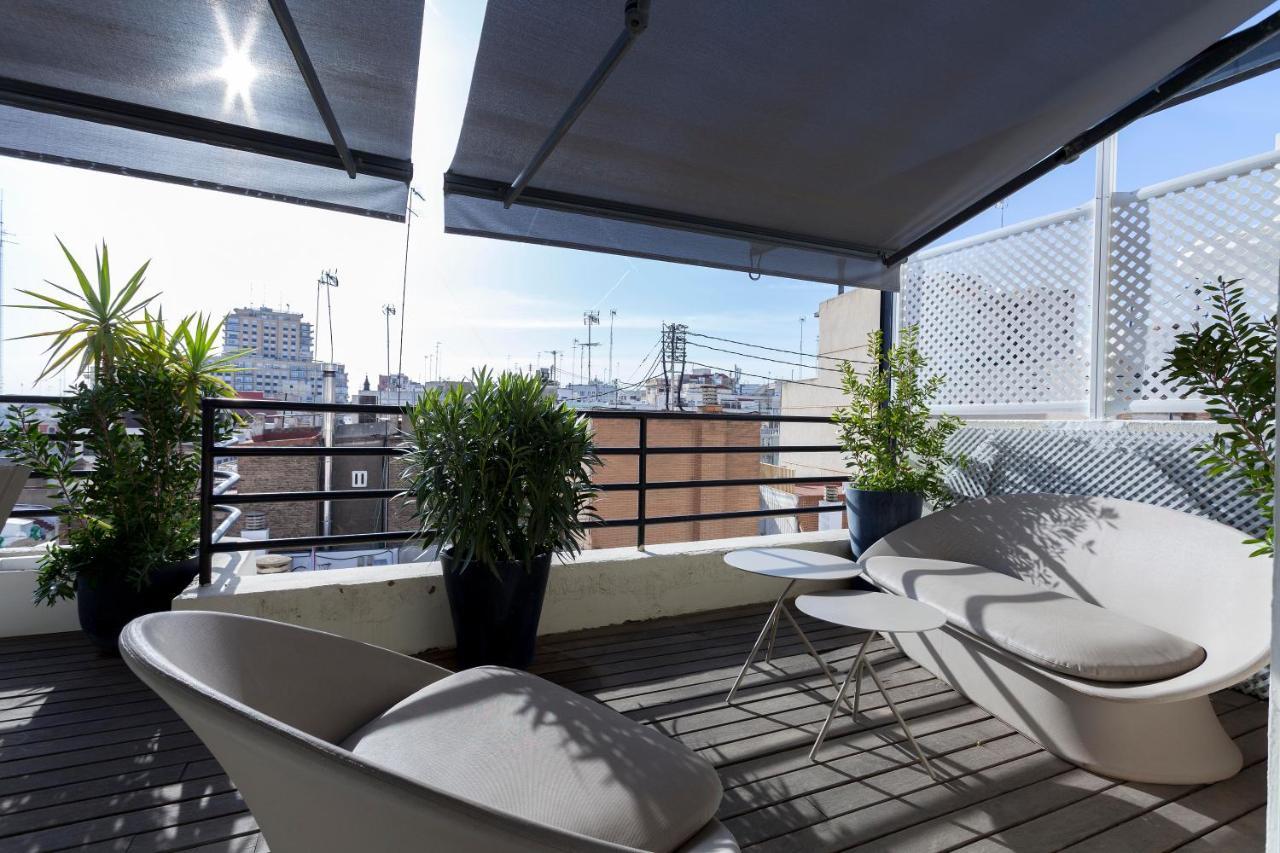 Apartment Stunning Duplex Penthouse In Location With Skyline View