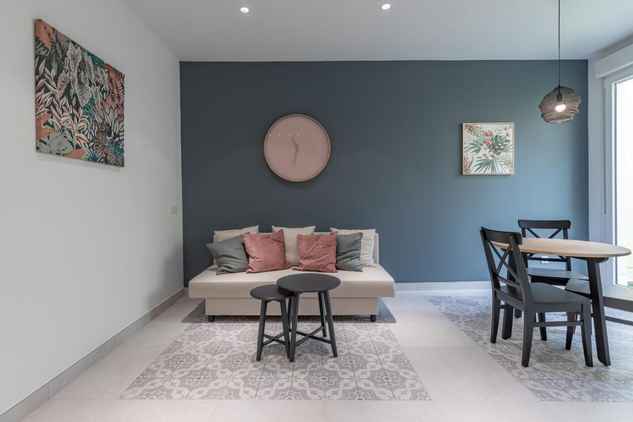 Chic & Comfortable Apartment, Private Terrace Aparthotel *