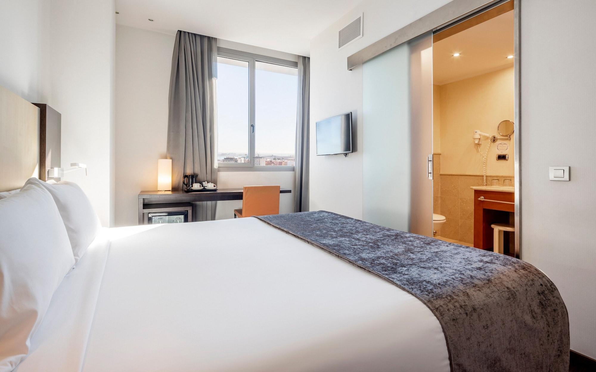 Hotel Ilunion Aqua 4