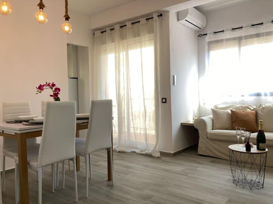 Coqueto De Playa Con Piscina Y Terraza Apartment *