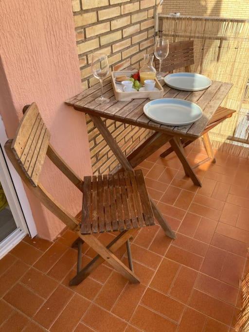Coqueto De Playa Con Piscina Y Terraza Apartment