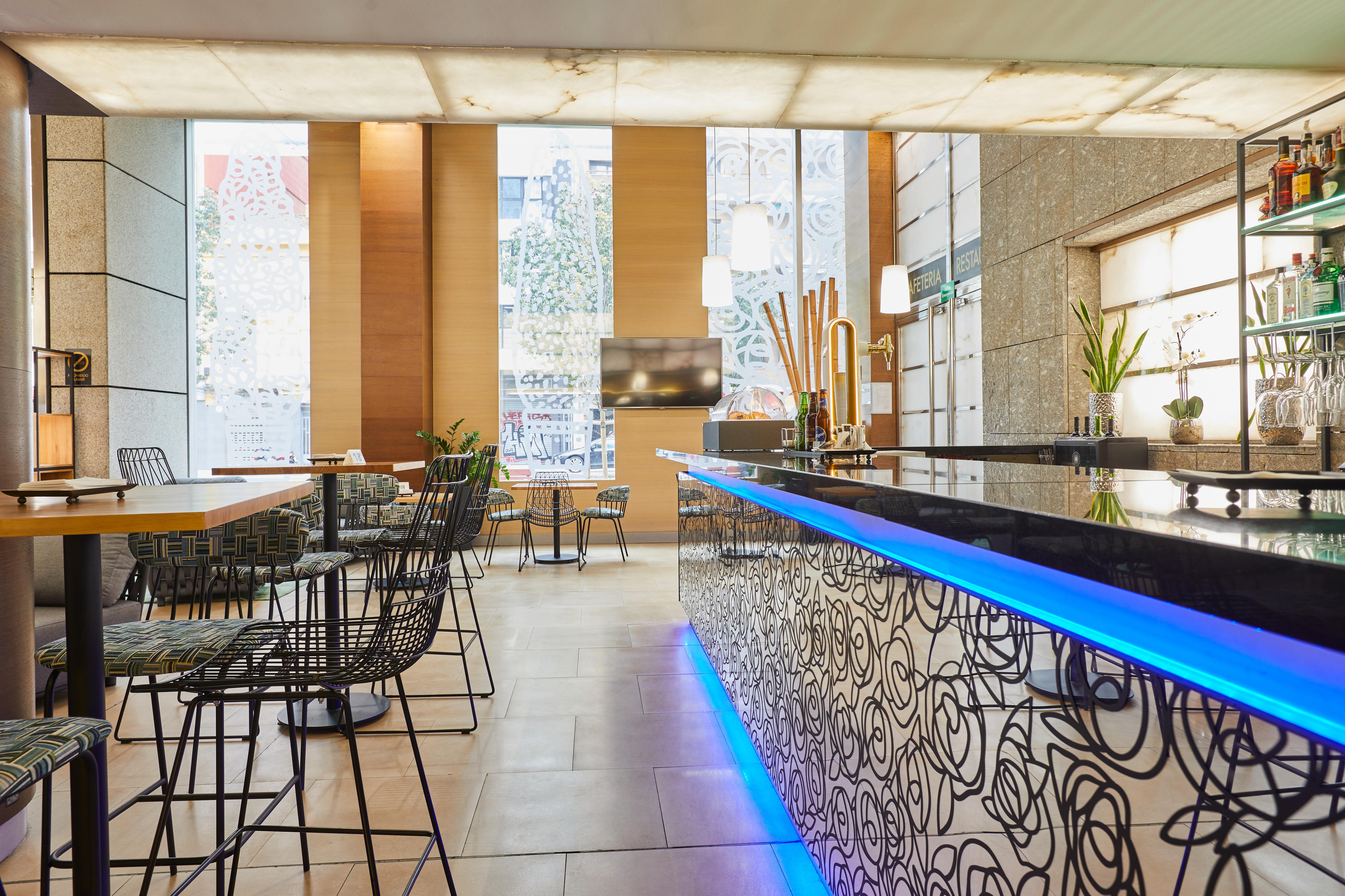 Silken Puerta Hotel 4*