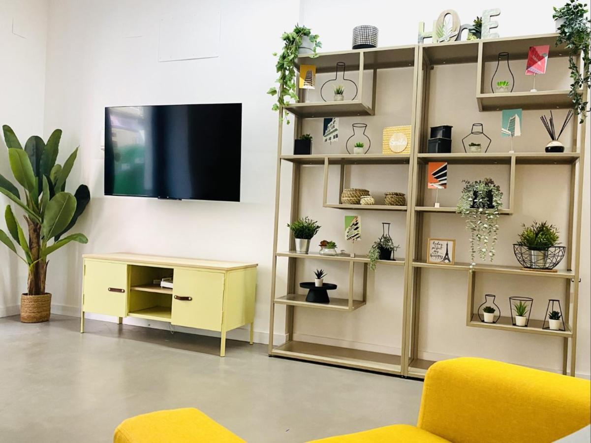 Tarongers, Lovely Flat In The Center Apartment
