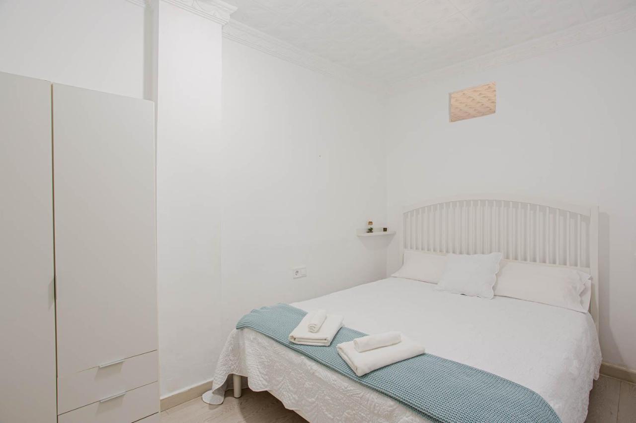 Сasa de vacaciones Lovely With Sunny Patio Near The