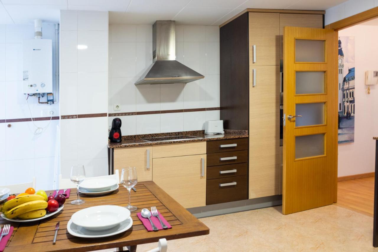 Apartment Lovely 2 Bedroom Terrace Wifi Parking Ac Heating Attic *