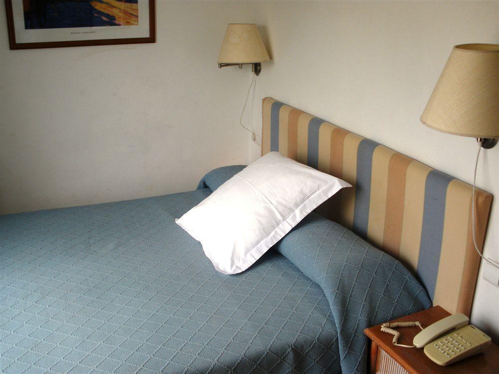 Miramar Hotel 2*