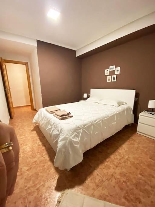 Appartement In Spacious Flat In *