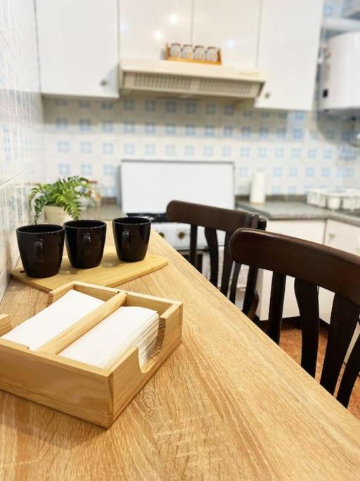In Spacious Flat In Appartement