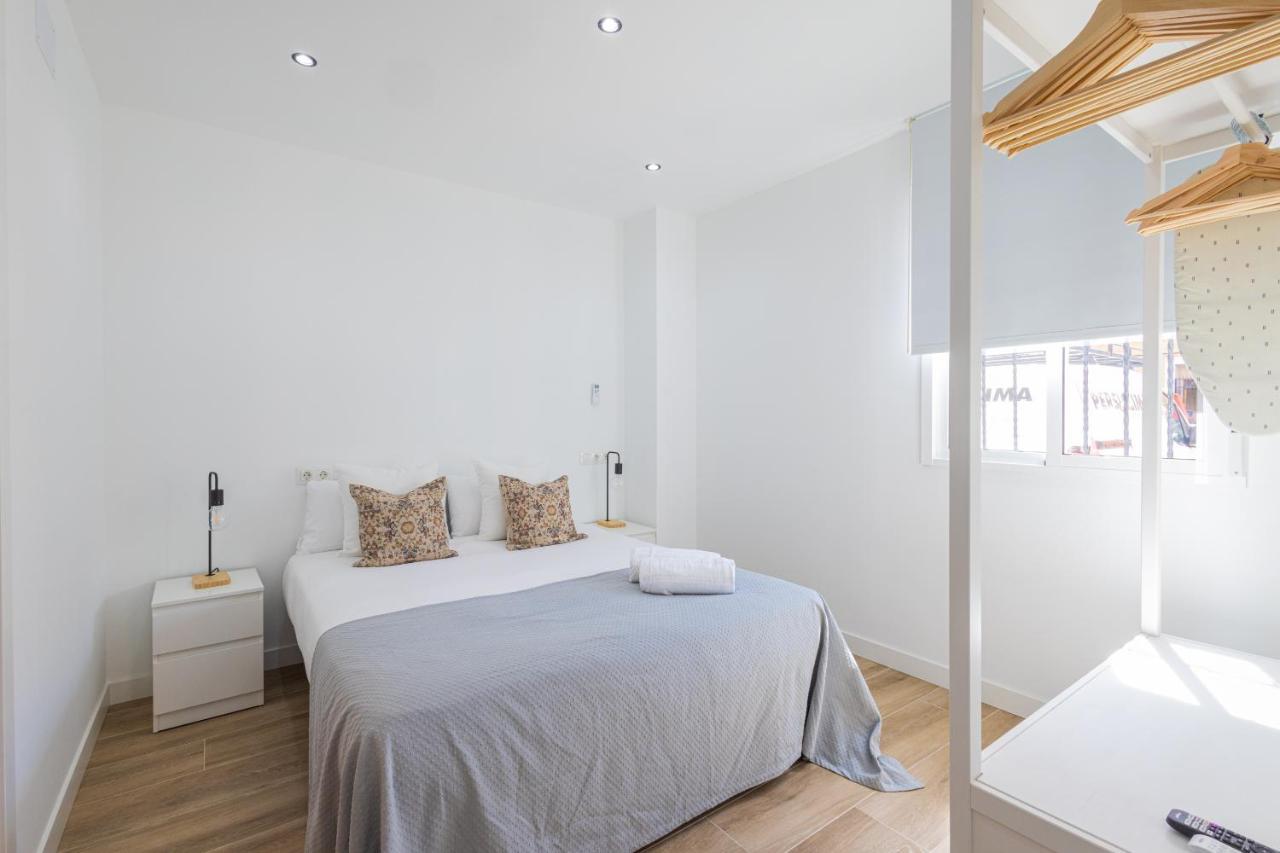 Florit Flats - The Port Avenue Apartment
