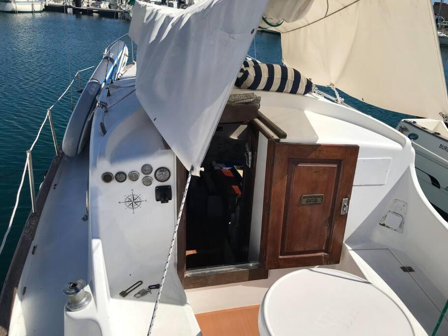 Botel Velero Menorquin Con Encanto Valência