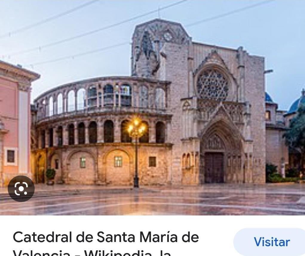 Centro Andando Y Playa Malvarrosa Tranvia Gasthuis Valencia