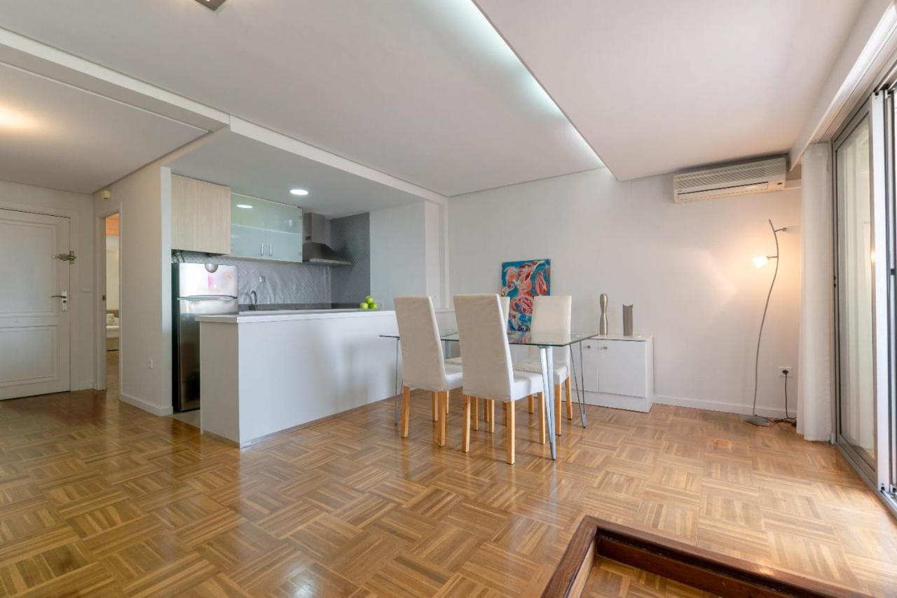 Very And Sunny In Gran Via Apartment