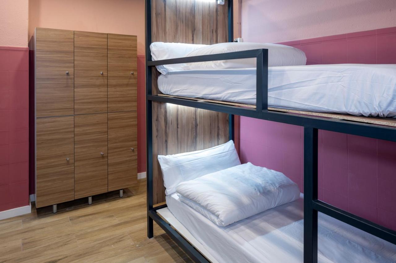 Hostel Som By The Venue