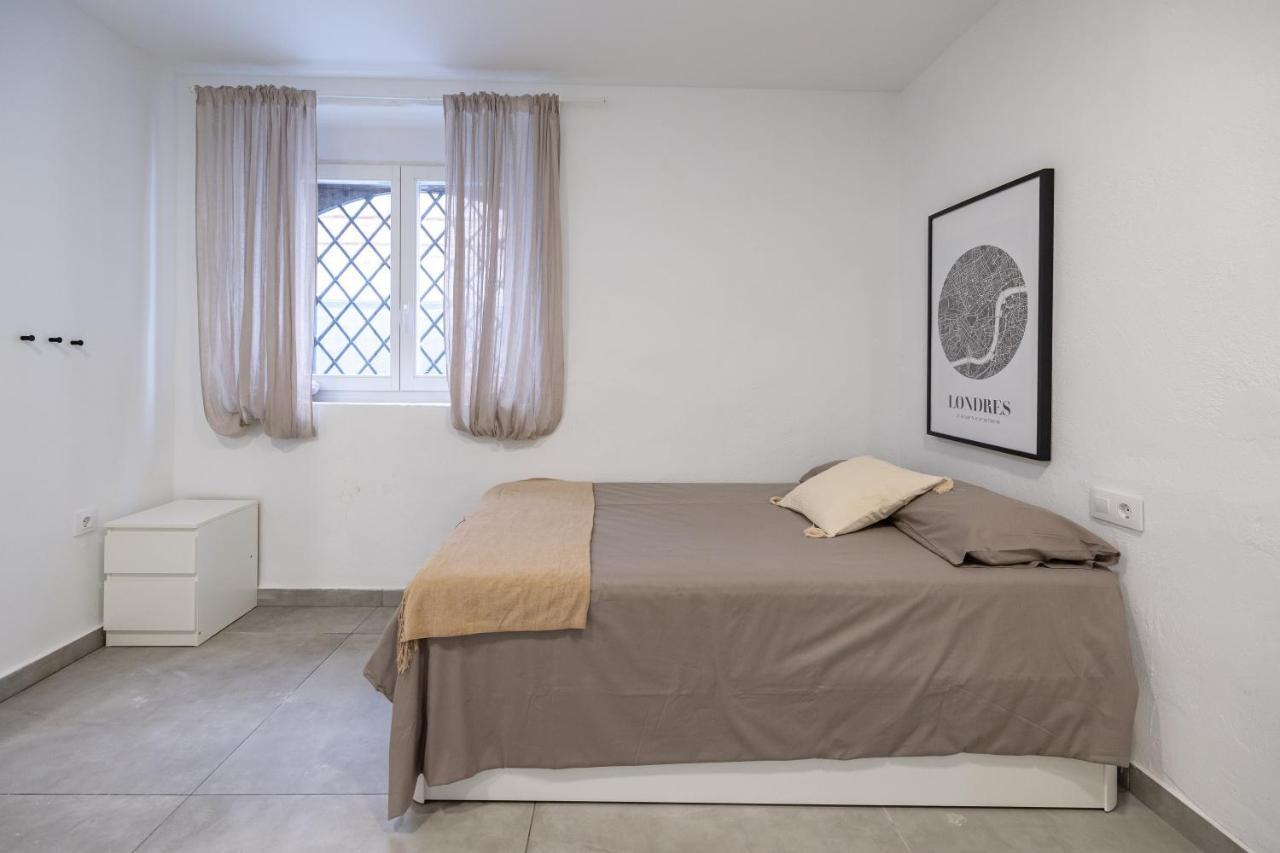 Residencia Universitaria Trinitarios Apartment