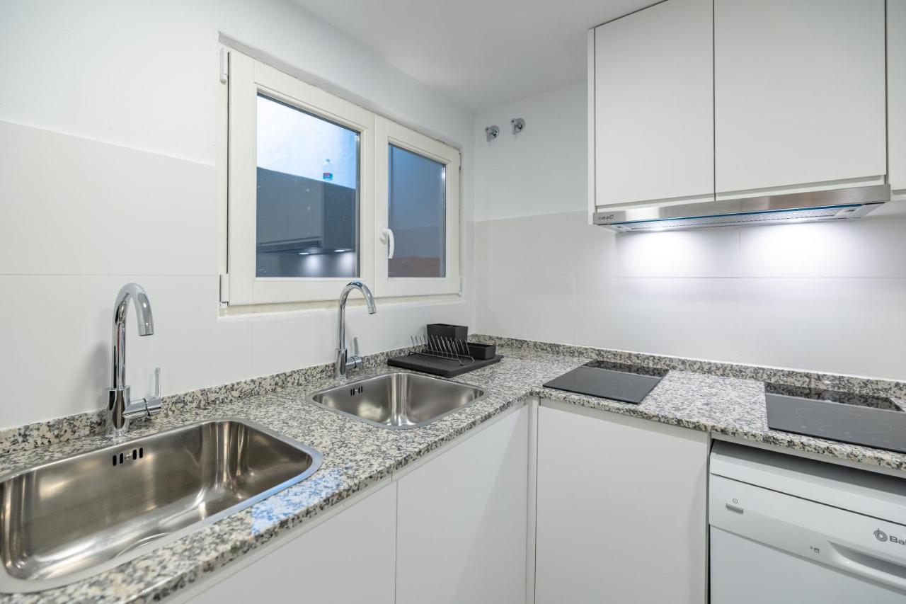 Residencia Universitaria Trinitarios Apartment *